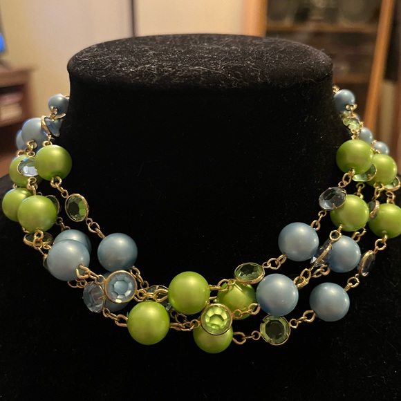 Gold tone Green and Light Blue Crystal Necklace and Matching Earrings Set - Picture 7 of 8